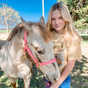 Meet your Posher, Hannah